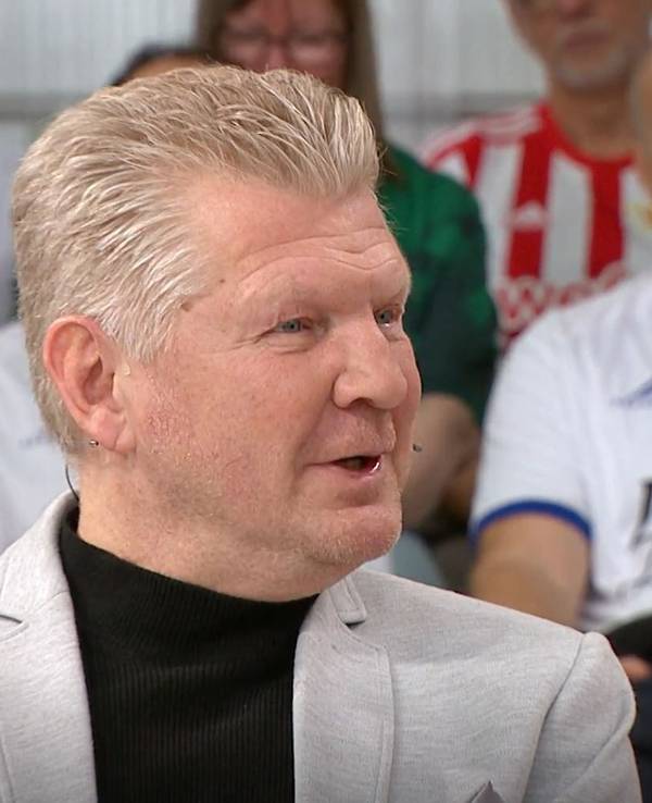 Stefan Effenberg sitzt im „Doppelpass“ auf Sport1