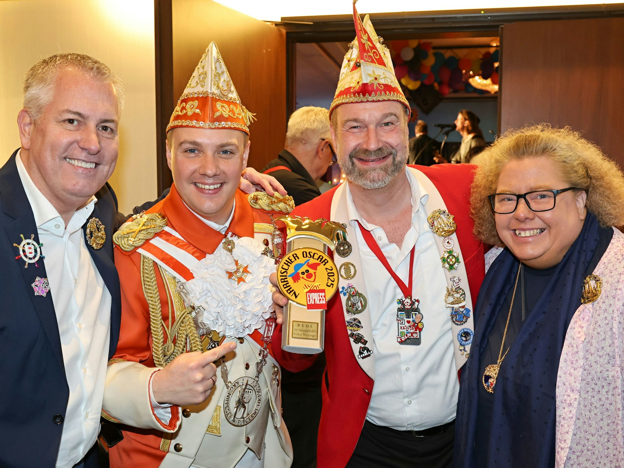 Marcel Schwamborn, Michael Gerhold, Volker Weininger und Daniela Decker mit dem Oscar.