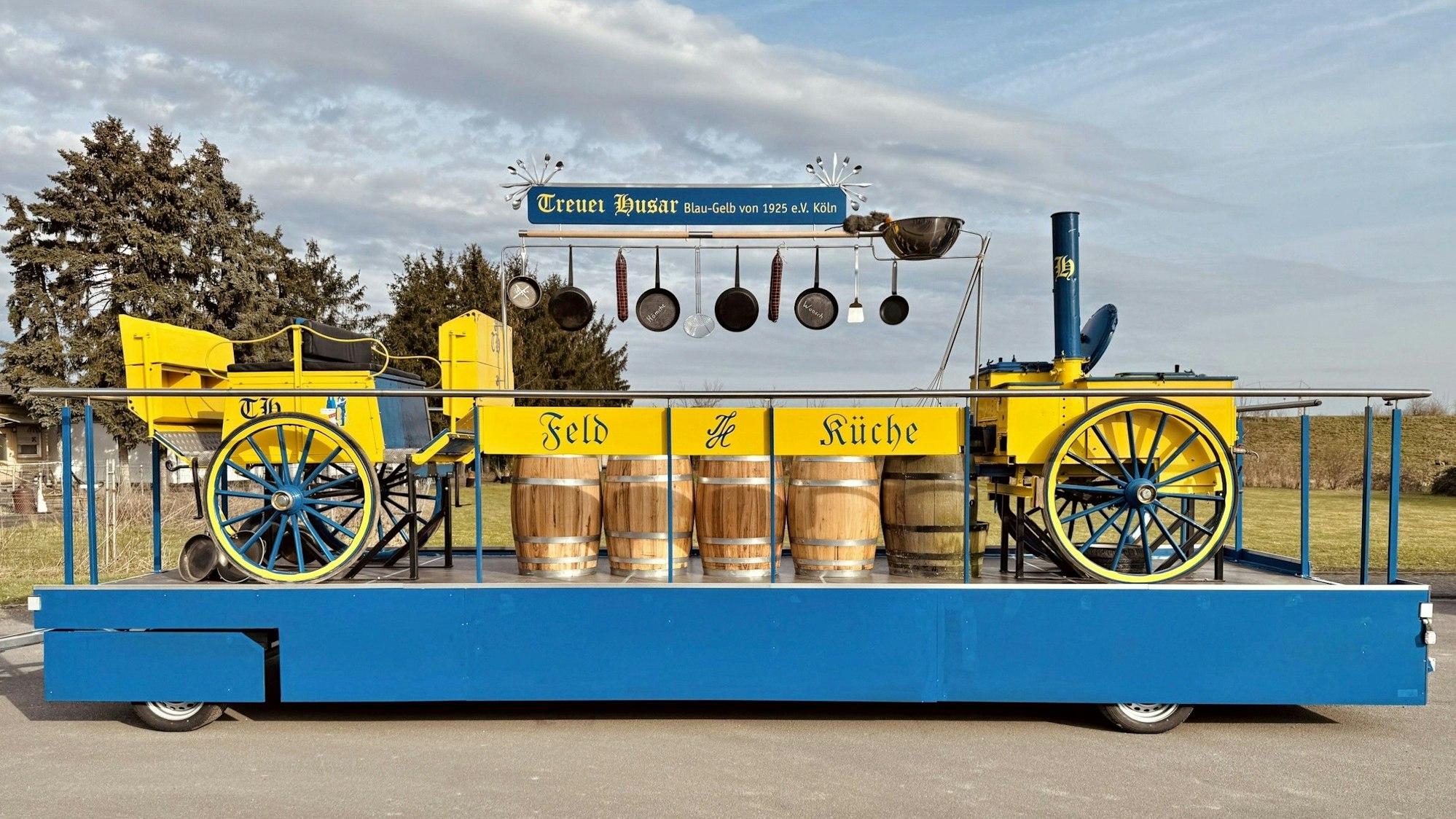 Neue Feldküche der KG Treuer Husar.