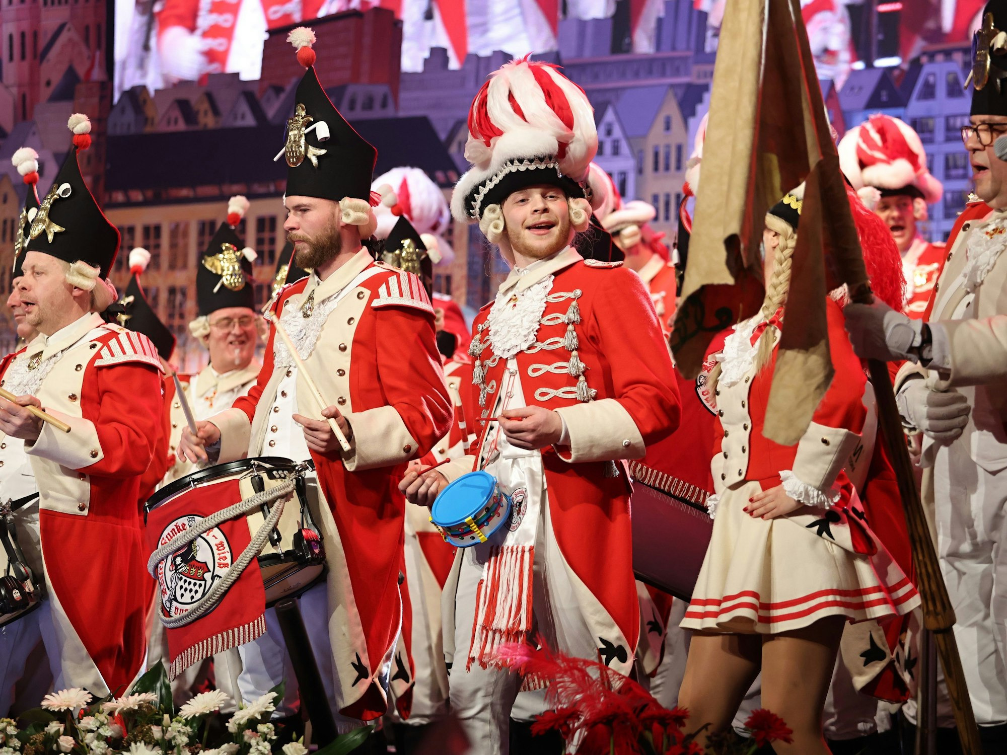 David Eßer mit Kindertrömmelchen.