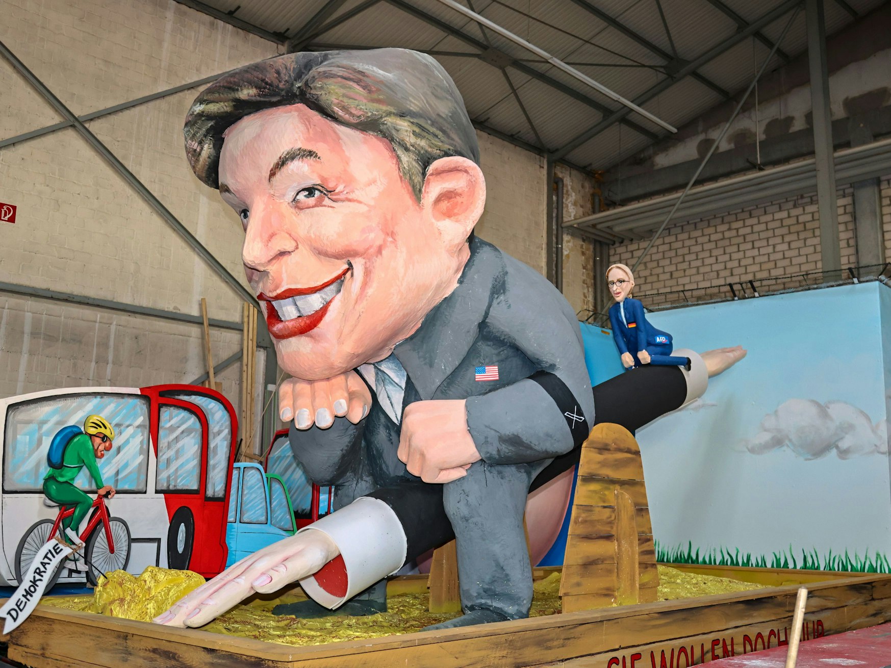 Wagen für Rosenmontag mit Elon Musk.