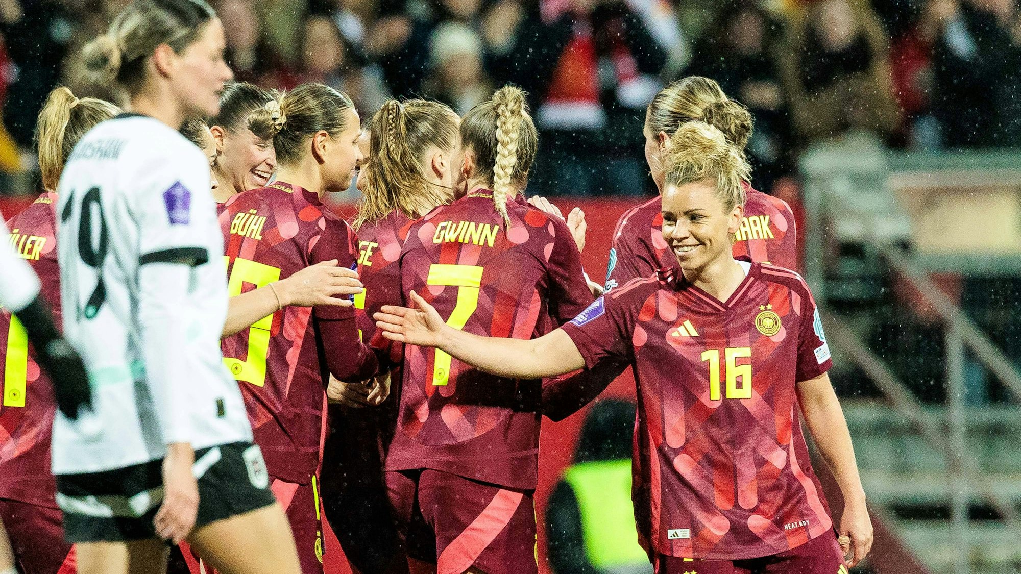 Jubel bei den DFB-Frauen.