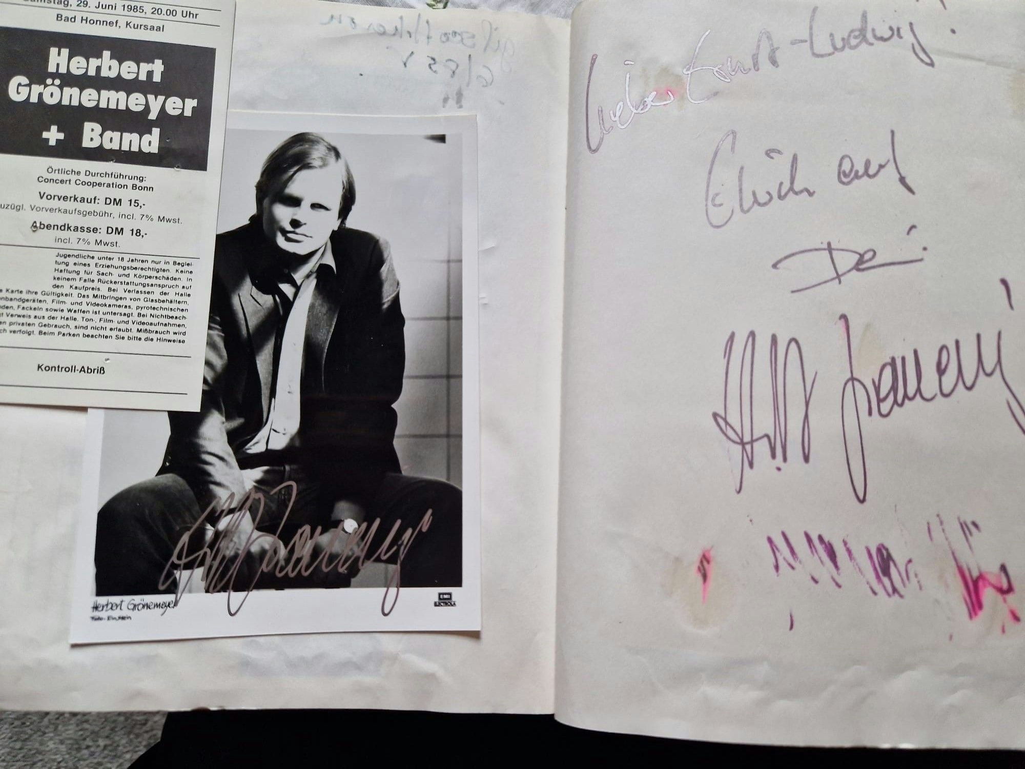 Autogramm von Herbert Grönemeyer im Gästebuch.