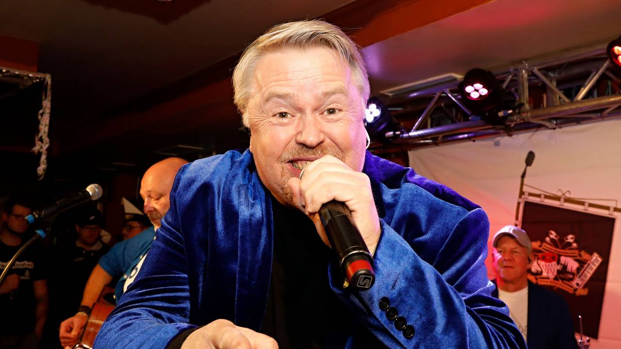 Sänger Sepp Ferner von der Band Die Cöllner.