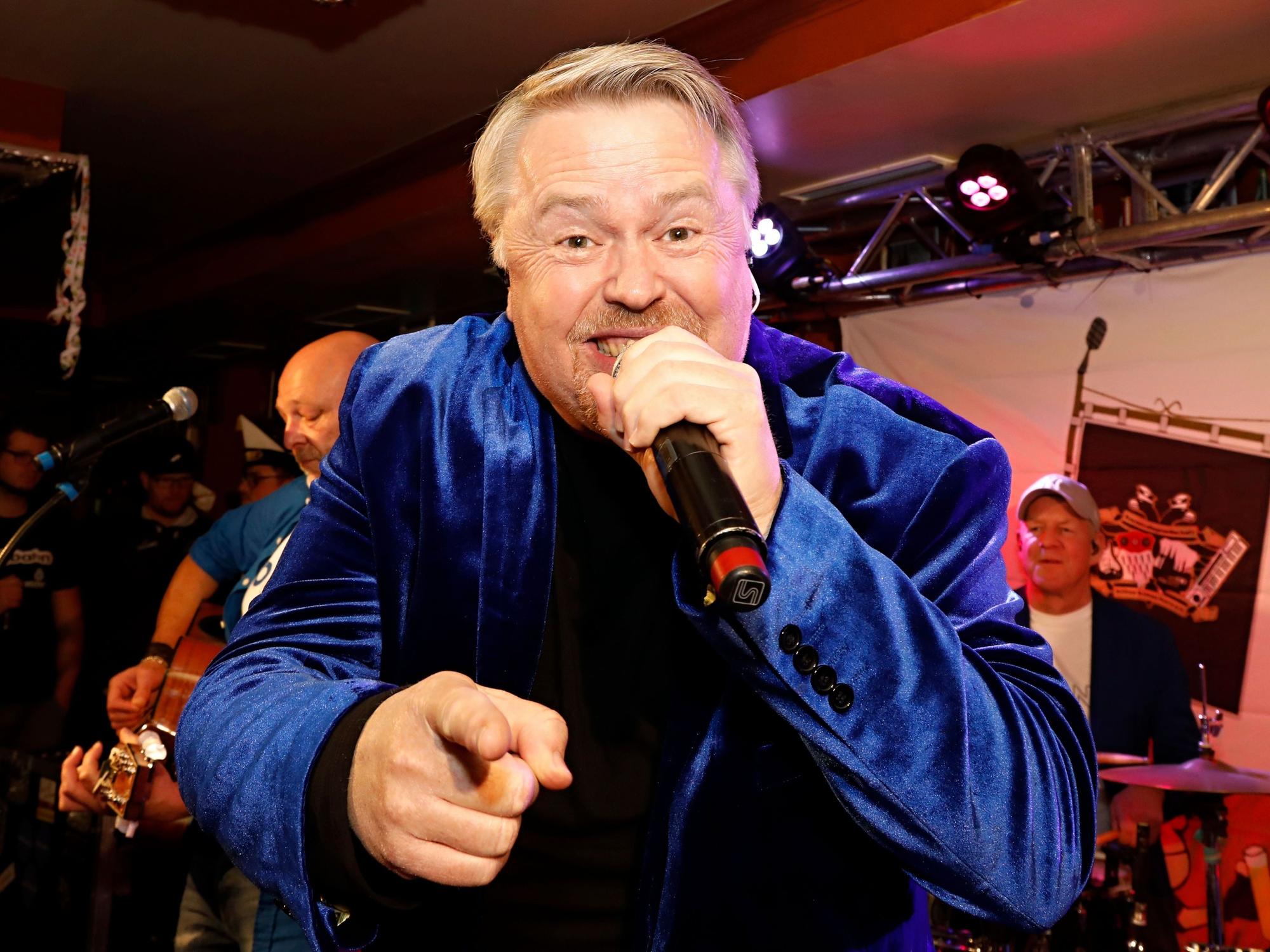 Sänger Sepp Ferner von der Band Die Cöllner.