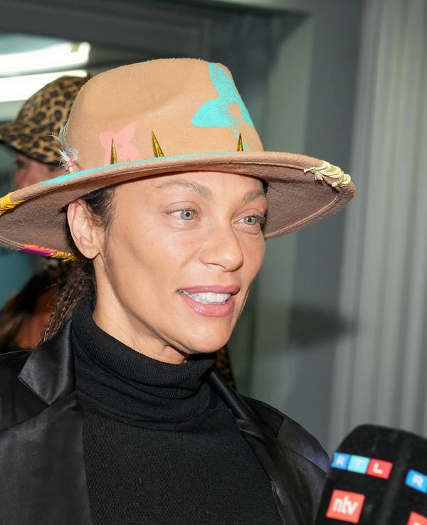 Zu sehen ist Lilly Becker am 12.02.2025 bei der Rückkehr der Dschungelcamp-Kandidaten der RTL Reality-TV-Show „Ich bin ein Star - holt mich hier raus!“ aus Australien auf dem Flughafen Frankfurt am Main in Frankfurt, Hessen.