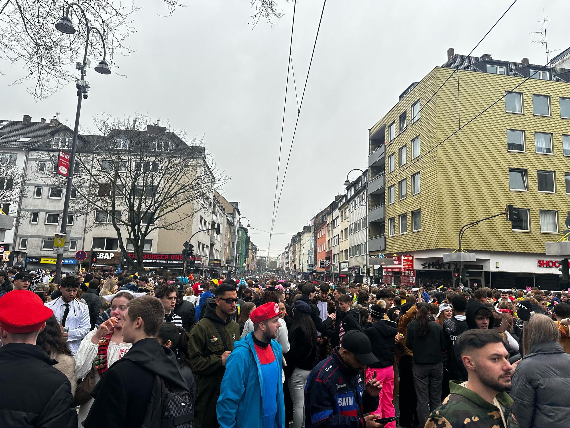 Das Wetter auf der Zülpicher Straße wird regnerisch.