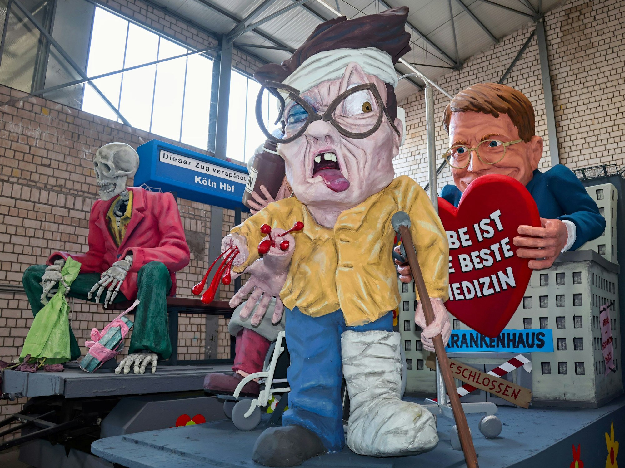 Lauterbach und das Gesundheitswesen – ebenfalls Thema im Rosenmontagszug.