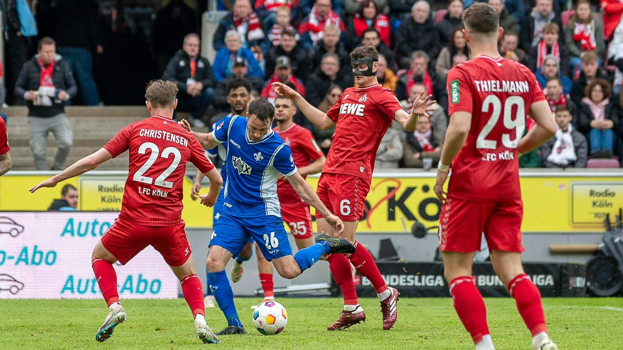 Matthias Bader im Gastspiel mit Darmstadt 98 beim 1. FC Köln am 20. April 2024.