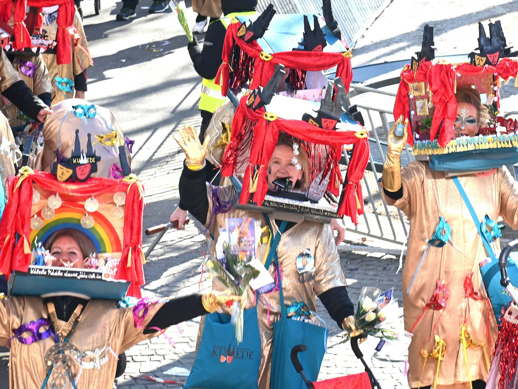 Kumede-Theater bei den Schull- un Veedelszöch.