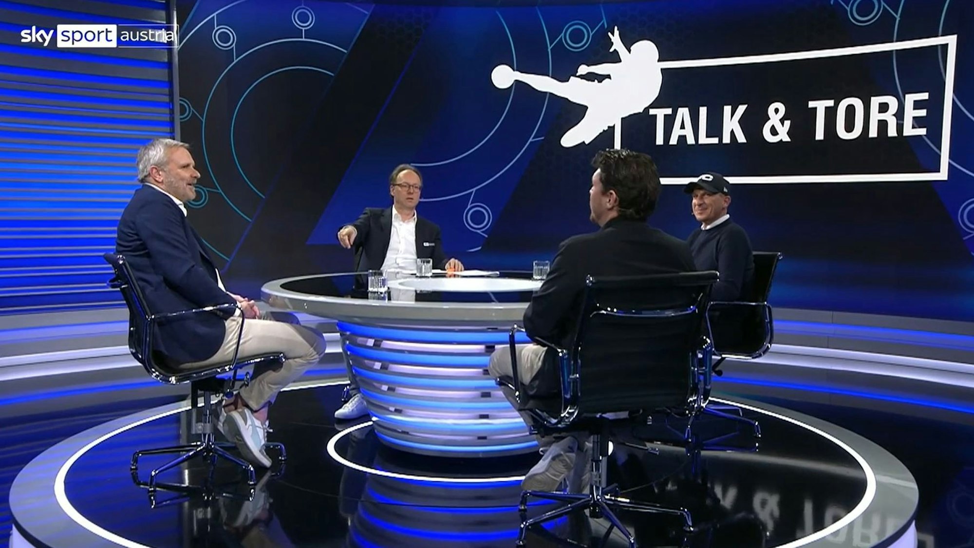 Dietmar Hamann und Gerhard Struber in einer Talkrunde in Österreich.