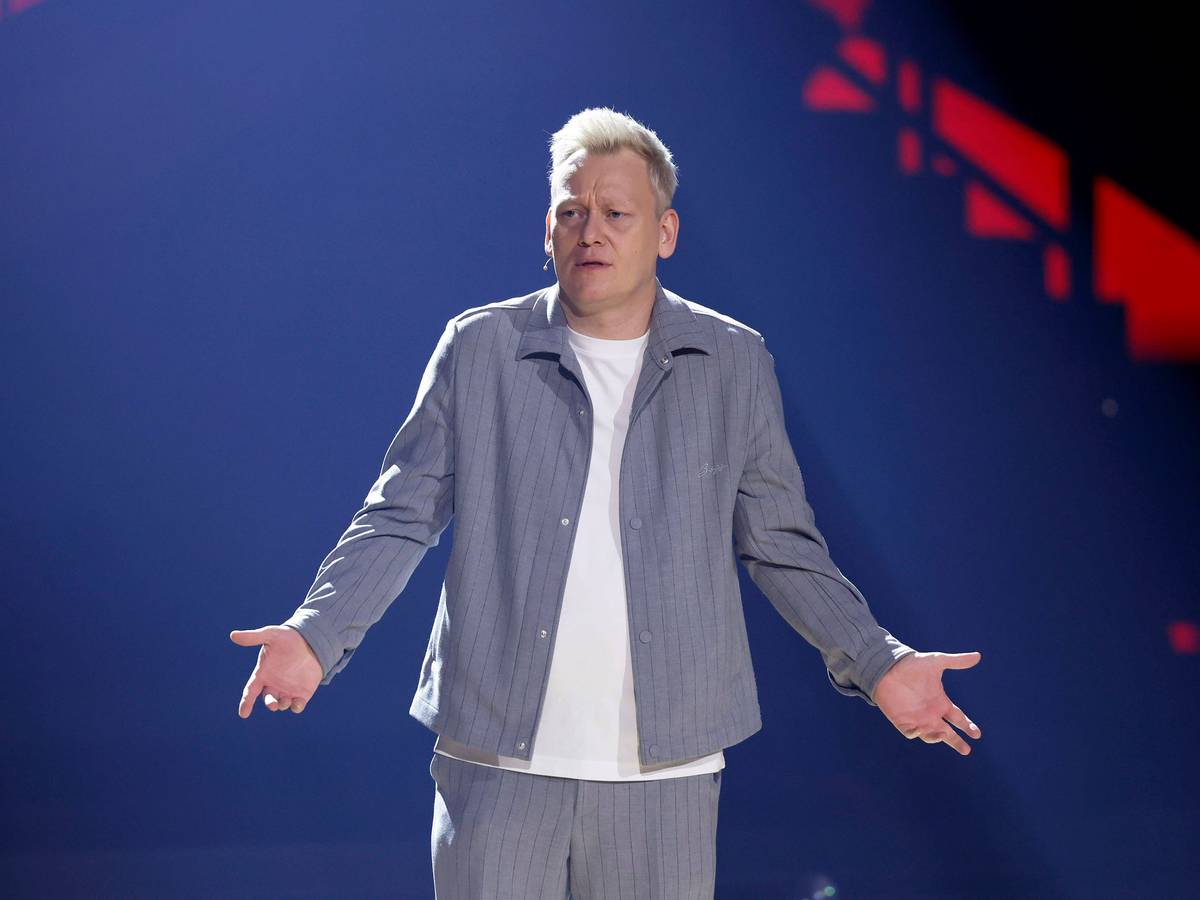 Zu sehen ist Entertainer Jens Knossalla Knossi am 28.02.2025 bei der 18. Staffel der RTL-Tanzshow „Lets Dance“ im Coloneum, Köln.