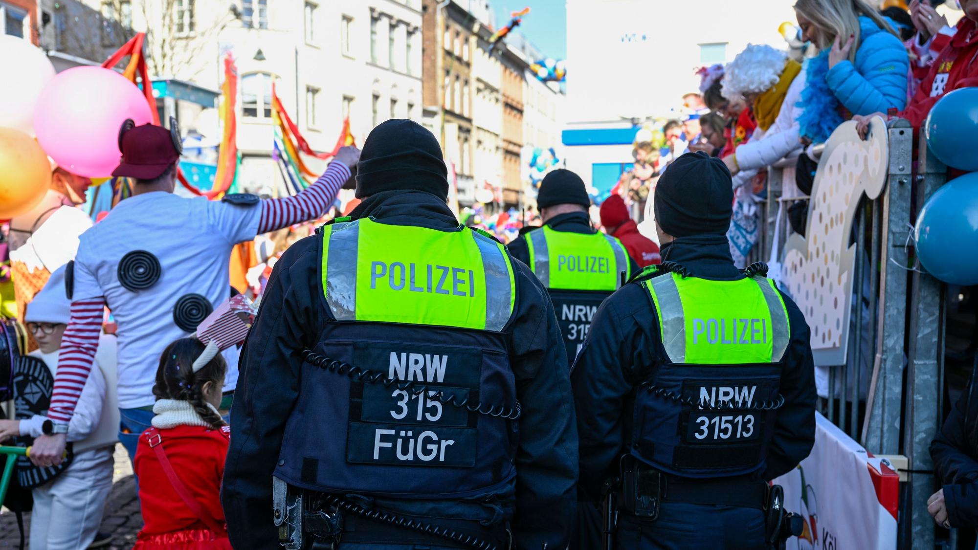 Die Schull- un Veedelszöch ziehen durch die Severinstraße.