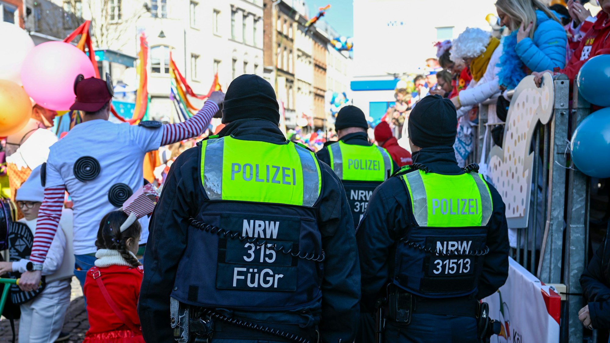 Die Schull- un Veedelszöch ziehen durch die Severinstraße.