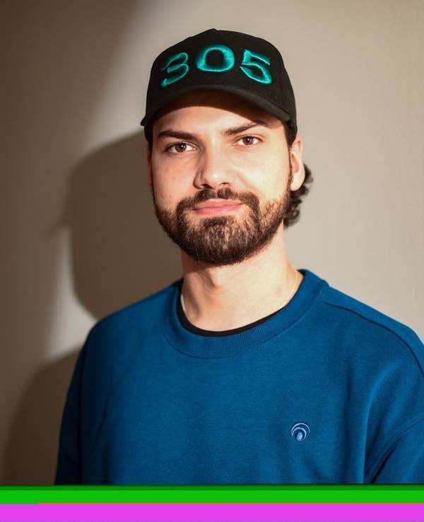Zu sehen der Sänger, Schauspieler und Moderator Jimi Blue Ochsenknecht am Rande von Dreharbeiten für ein Musikvideo zu seiner Single «Nicht allein».