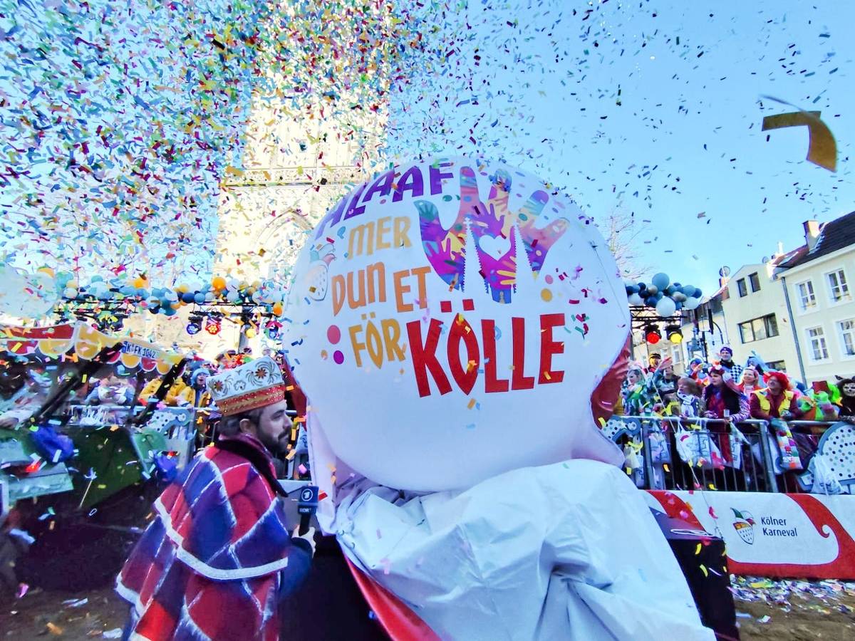 Enthüllung des neuen Sessionsmottos für den Kölner Karneval.