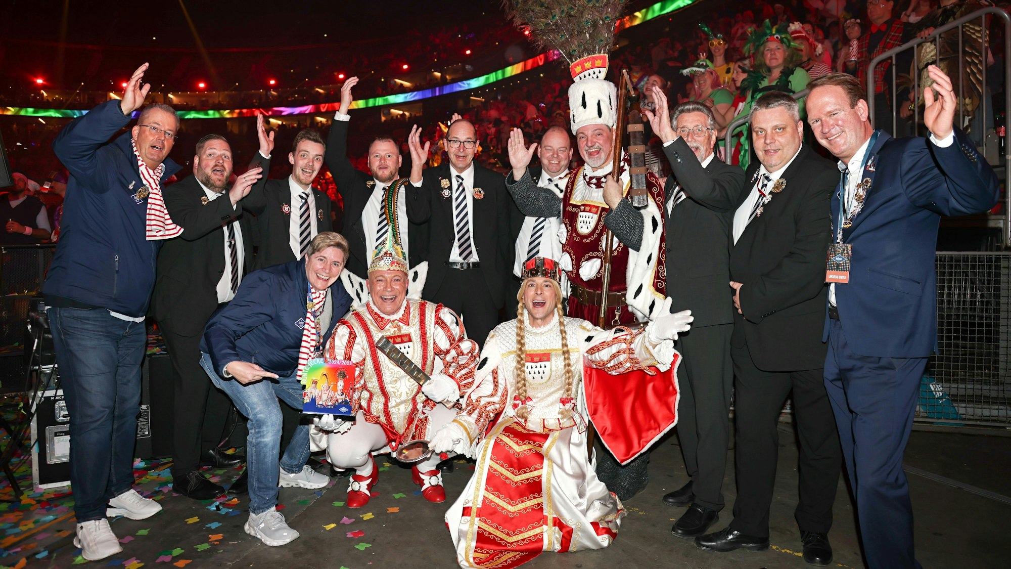 Kölner Dreigestirn bei der Lachenden Kölnarena.