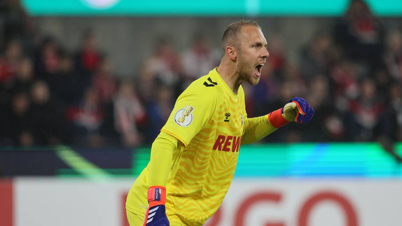 Marvin Schwäbe beim 1. FC Köln im Tor.