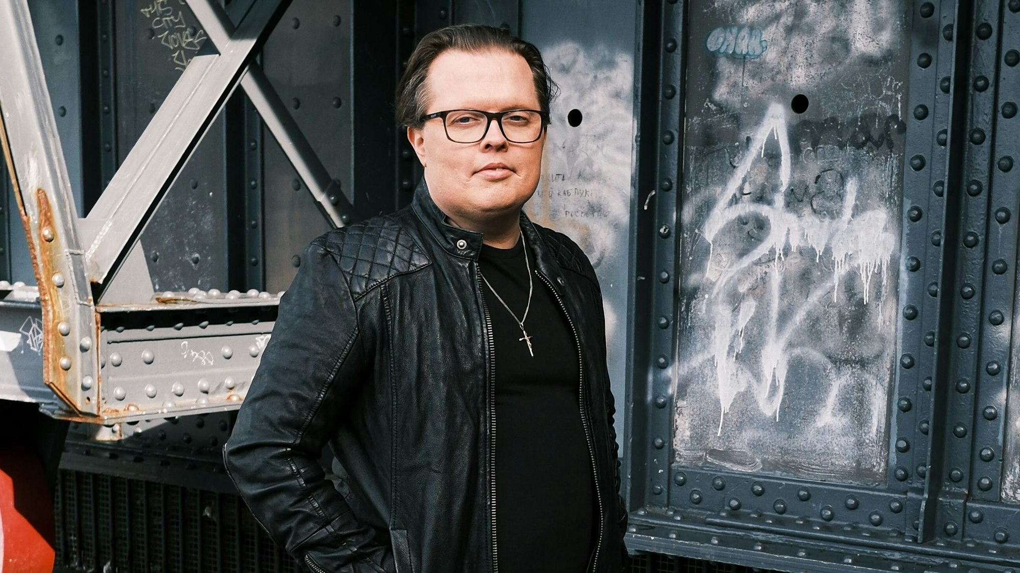 Neuer Style, neue Musik: Angelo Kelly meldet sich zurück.