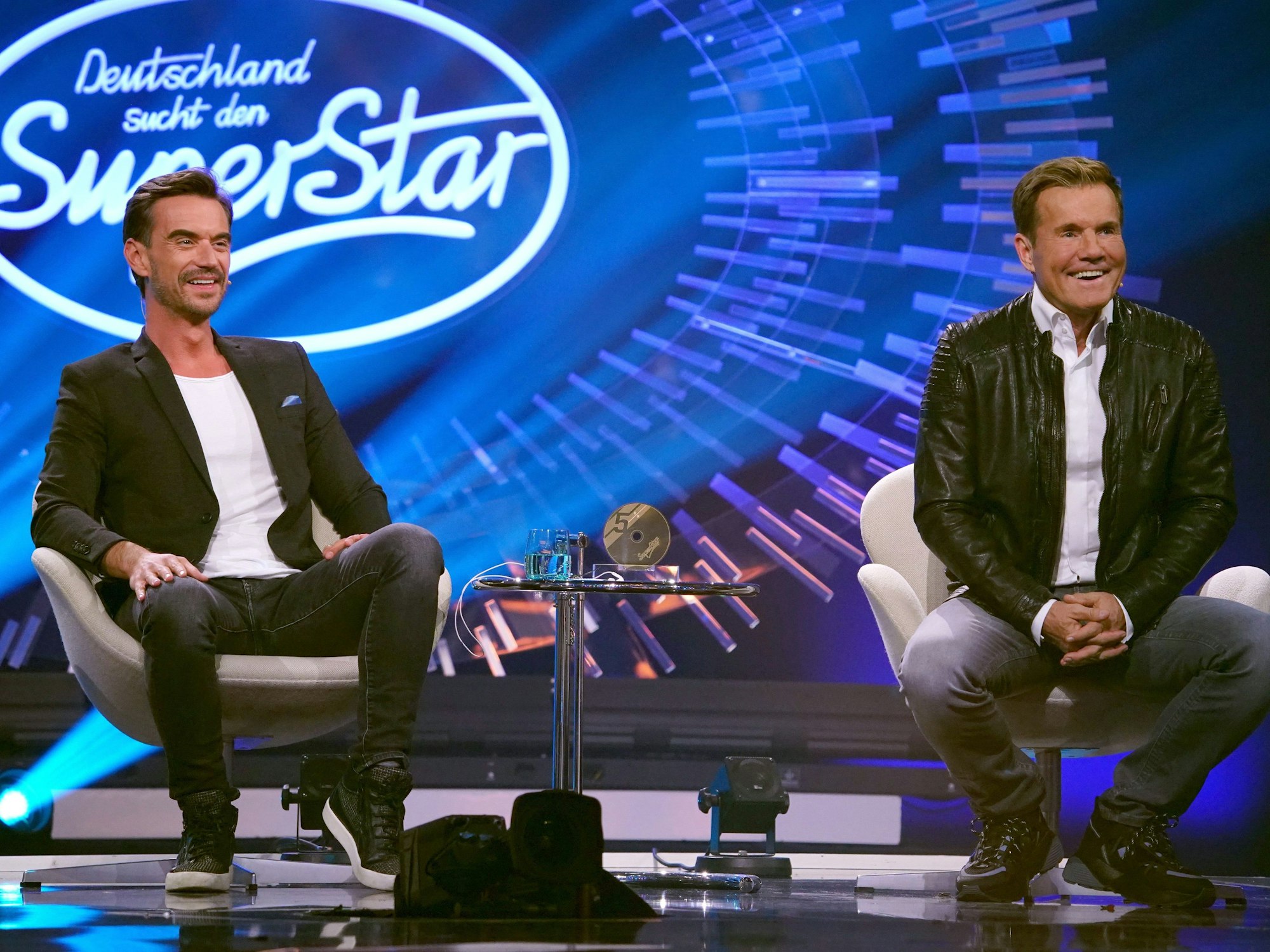 2020 waren sie sich noch sympathisch – Florian Silbereisen (l.) und Dieter Bohlen (r.) bei DSDS, als der Schlagersänger den ausgeschiedenen Sänger Xavier Naidoo in der 17. Staffel der Castingshow ersetzte.