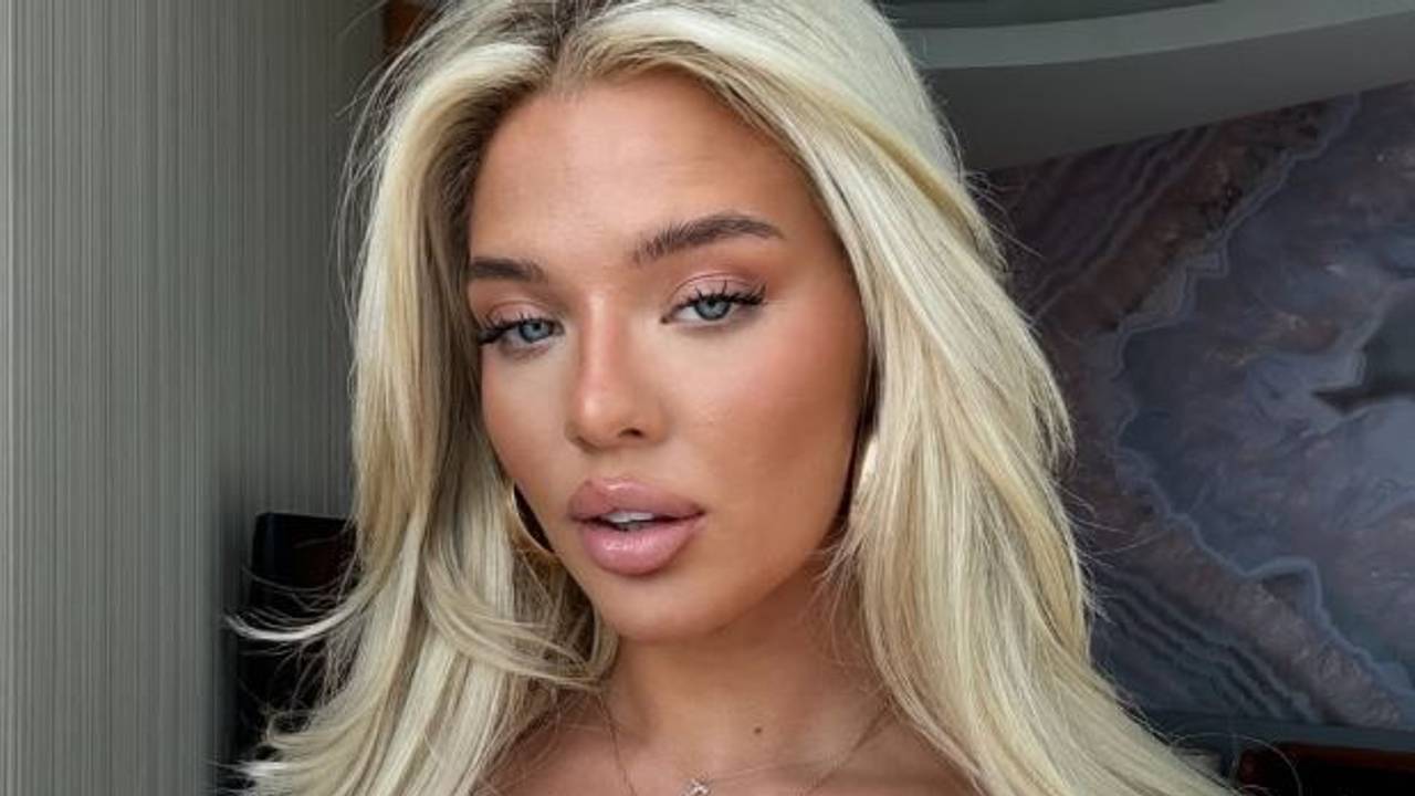 Zu sehen ist Influencerin Elaine Victoria am 07.03.2025 nach ihrer Brust-OP auf Instagram.