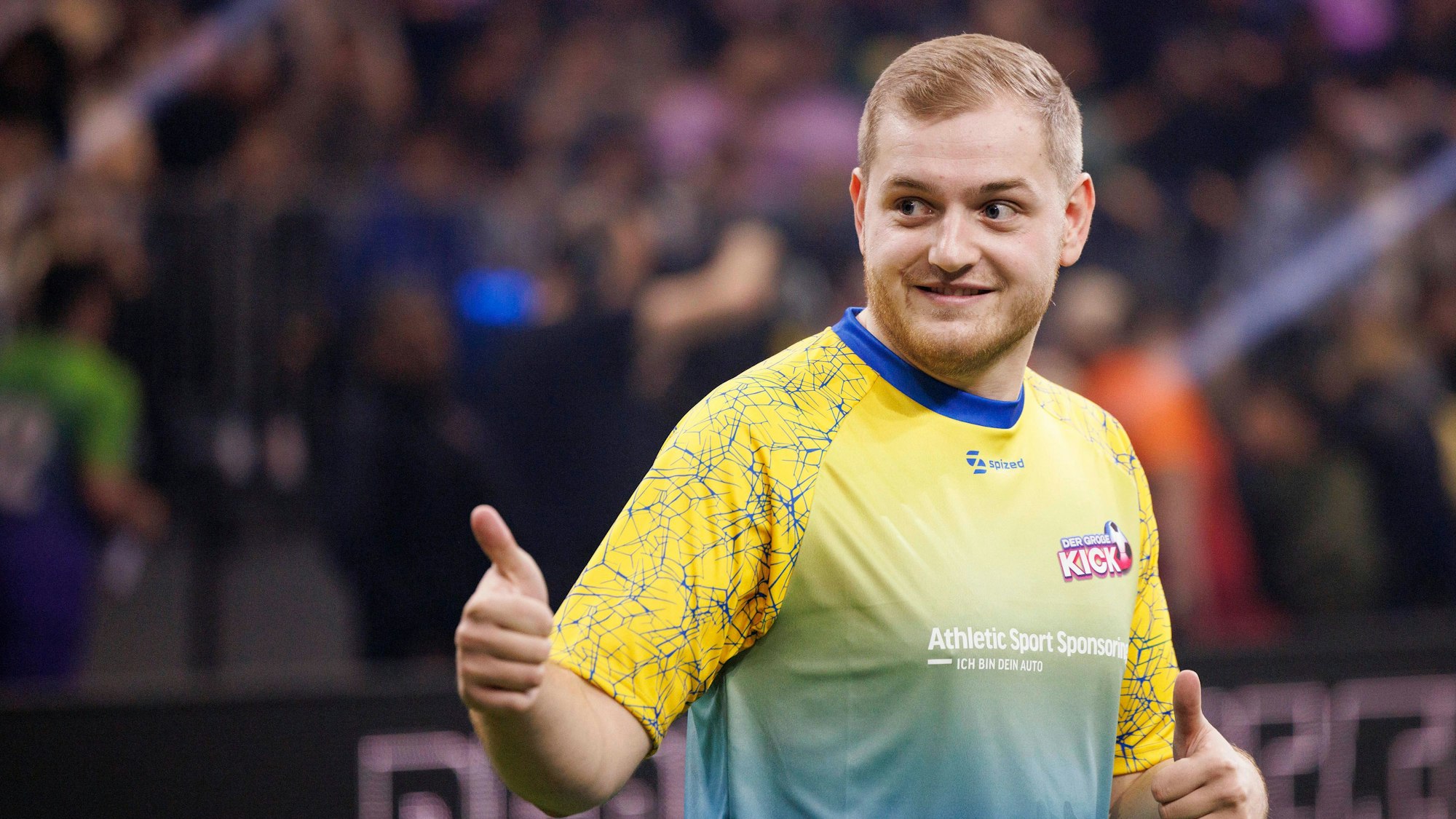 Trymacs (Maximilian Alexander Curt Stemmler) 2022 beim Joyn-Live-Event „Der große Kick“ in der Kölner Lanxess-Arena: Die Polizei hat die Wohnung des Streamers gestürmt.