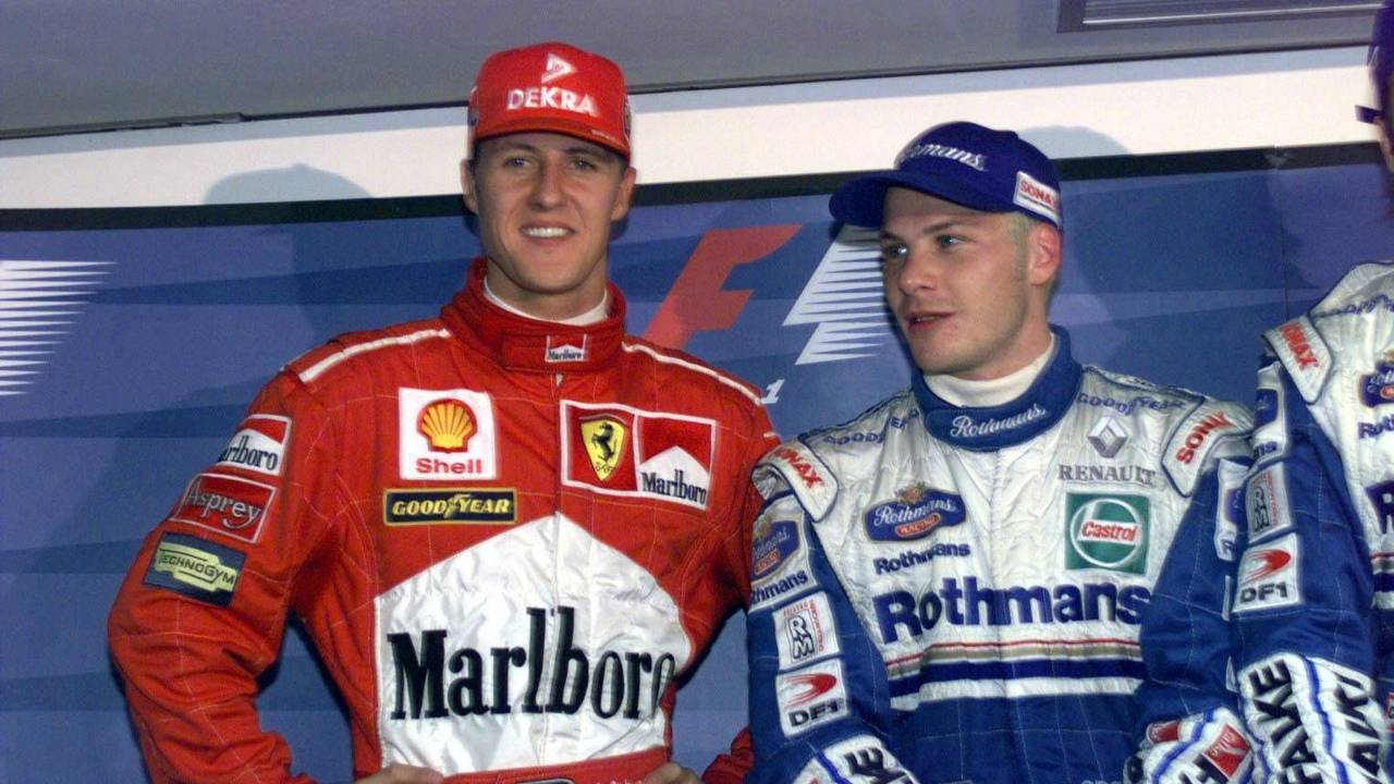 Die Rivalen Michael Schumacher und Jacques Villeneuve auf der abschließenden Pressekonferenz vor dem Finale von Jerez.