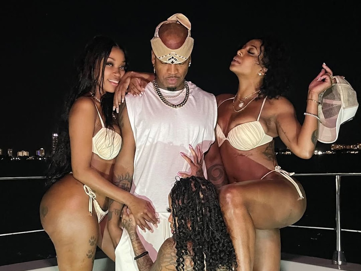 Musik-Star Ne-Yo mit drei seiner vier Freundinnen.
