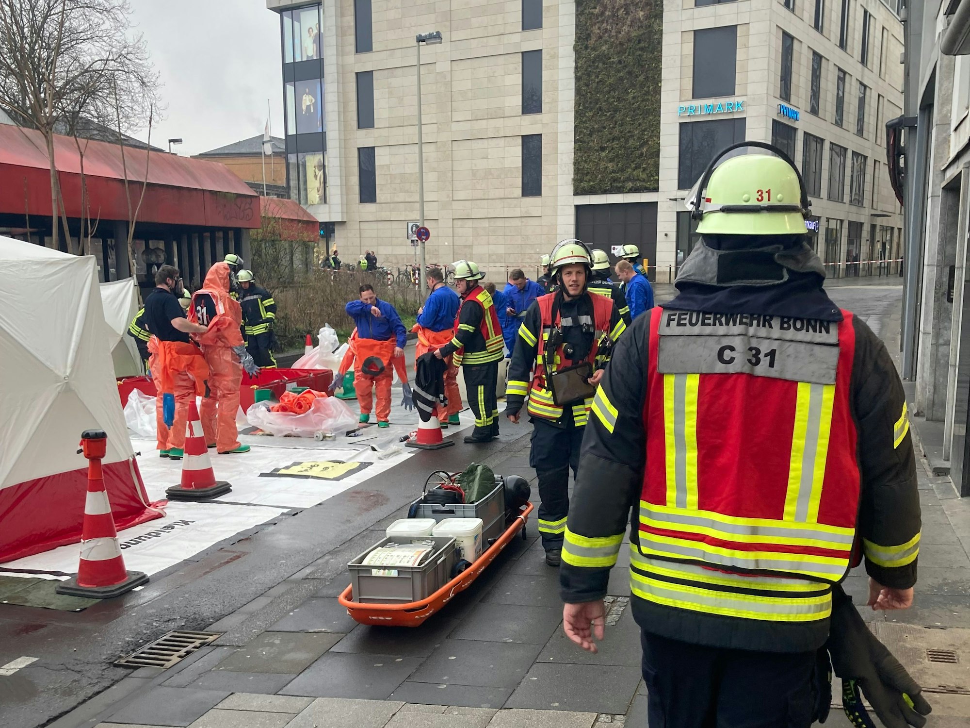 Vorsorglicher Aufbau eines Dekontaminationsplatzes