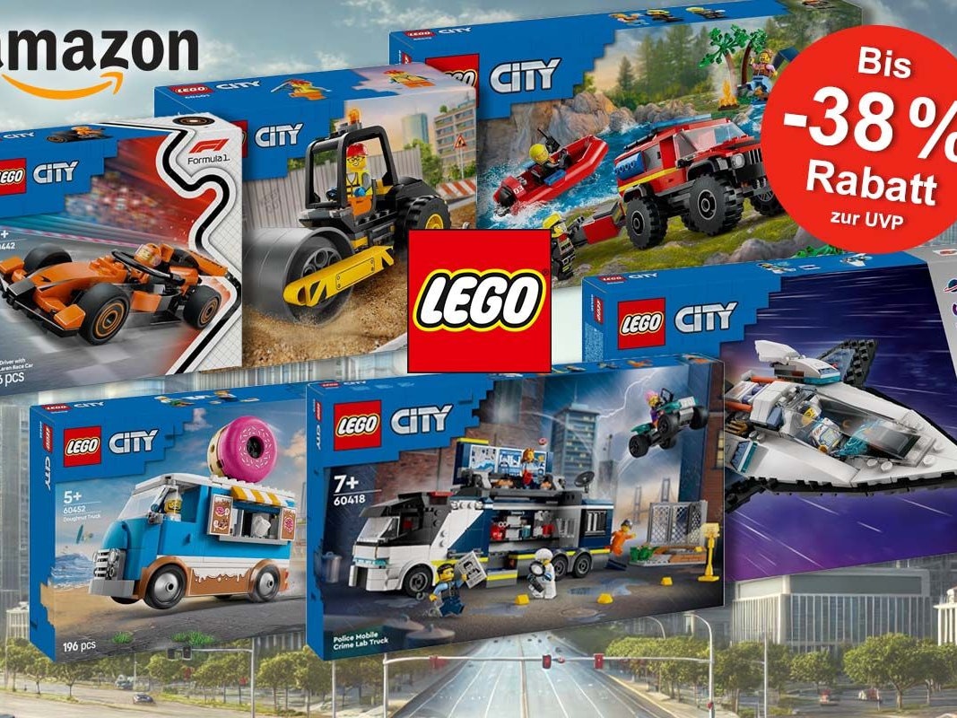 Lego City Sets, darunter Fahrzeuge der Themen Feuerwehr, Polizei, Nutzfahrzeuge, Formel 1 und Raumschiff der Space-Serie, auch aktuelle Lego Neuheiten. Im Hintergrund das Bild einer Großstadt.