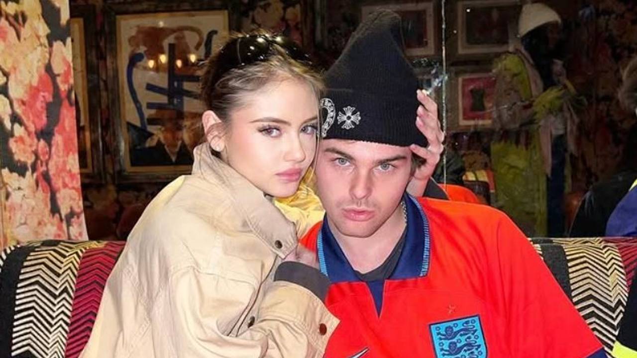Zu sehen sind Model Leni Klum und ihr Freund Aris Rachevsky auf einer privaten Aufnahme, welche Leni auf ihrem Instagram teilte.