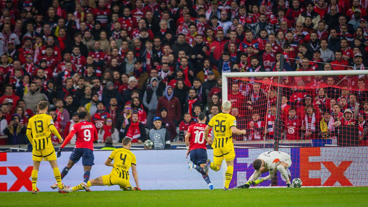 Der Moment, in dem Gregor Kobel am Mittwoch (12. März 2025) gegen Lille bereits nach fünf Minuten hinter sich greifen musste.