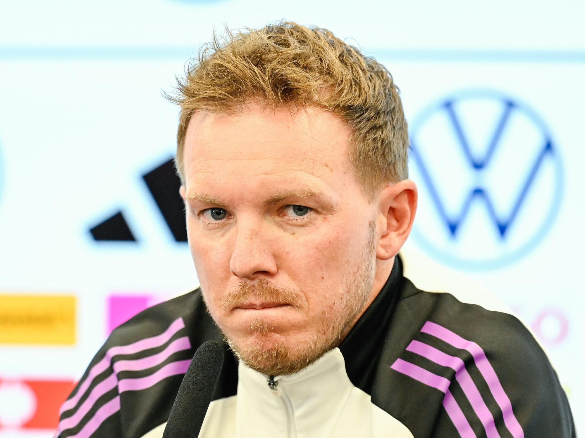 Bundestrainer Julian Nagelsmann gibt eine Pressekonferenz.