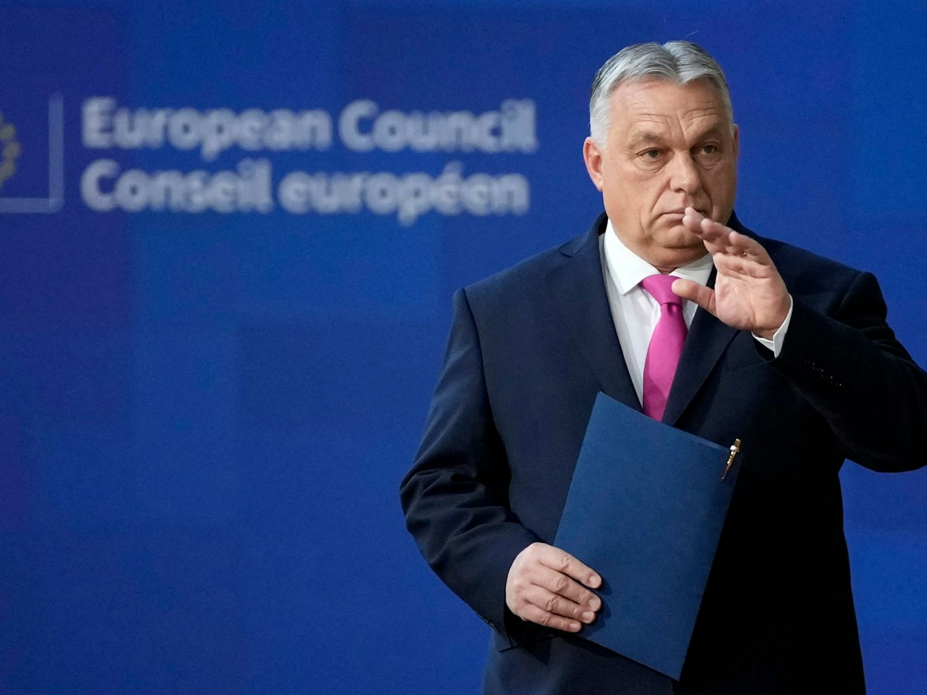 Der ungarische Ministerpräsident Viktor Orban (hier Mitte Dezember 2023) hat die Aufhebung von EU-Sanktionen gegen Russland erzwungen.