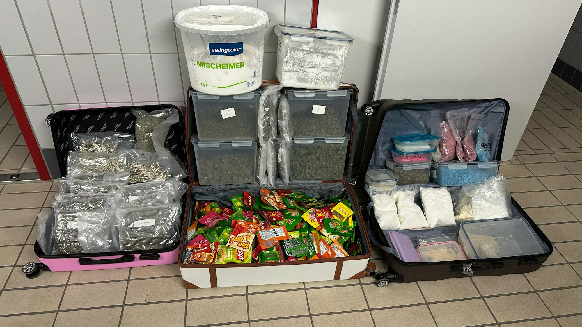 .Zubereitungsmaterialien für die Herstellung von Drogen