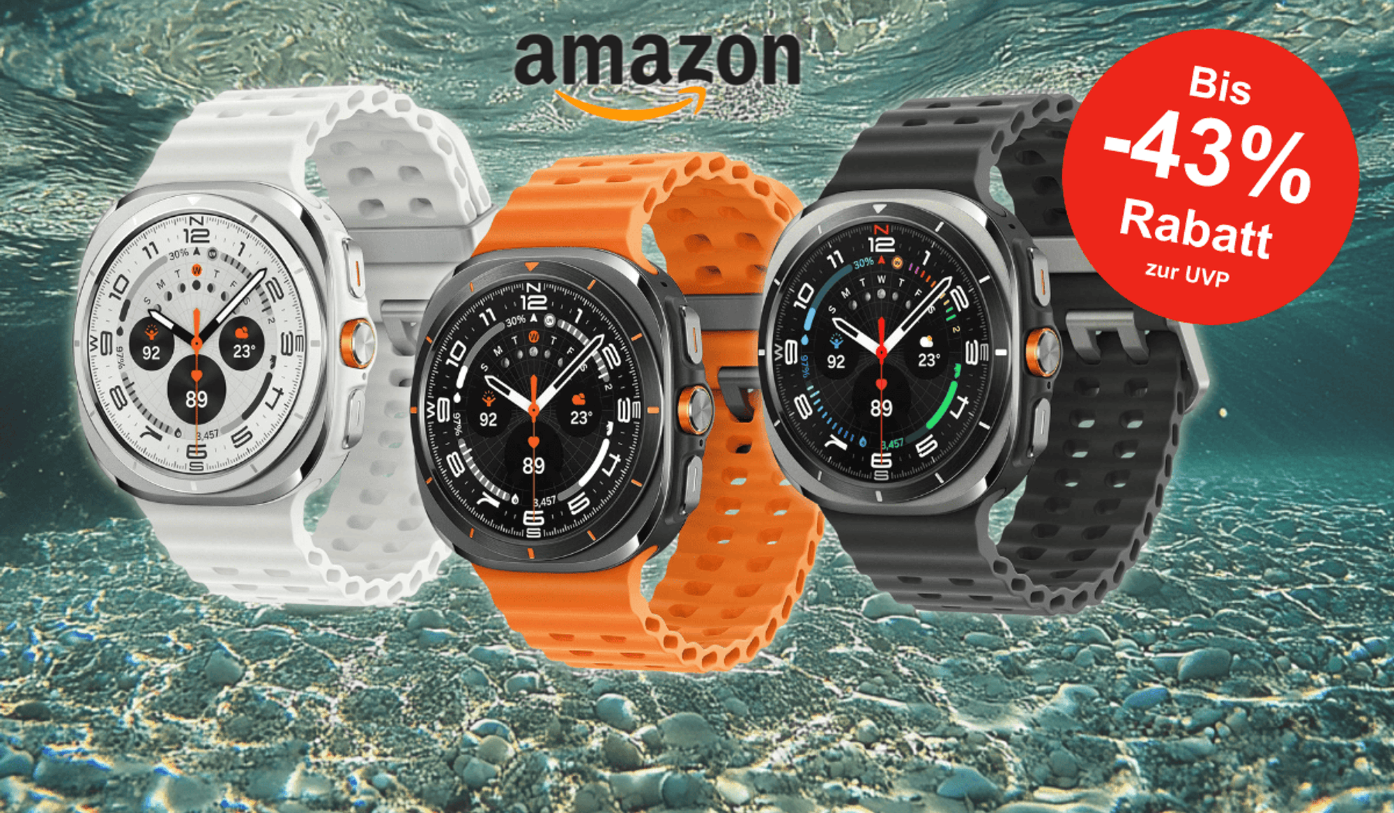 Anordnung der Samsung Galaxy Watch Ultra in drei Farben vor einem Hintergrund mit Wasser.