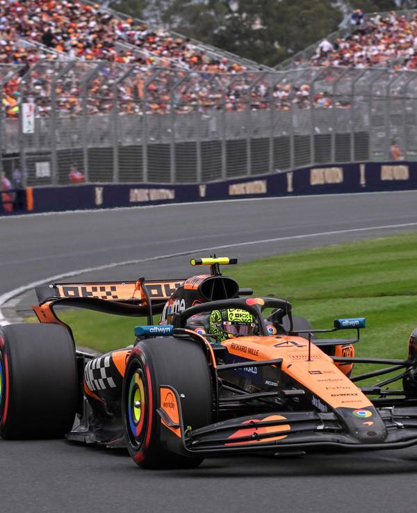 Lando Norris holte sich im McLaren die erste Pole-Position der neuen Formel1-Saison.