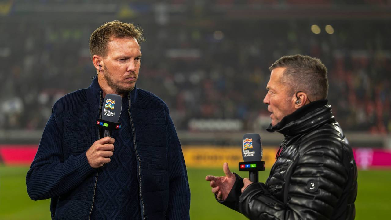 Lothar Matthäus (r.) und Bundestrainer Julian Nagelsmann sprechen vor einer Partie der Uefa Nations League.