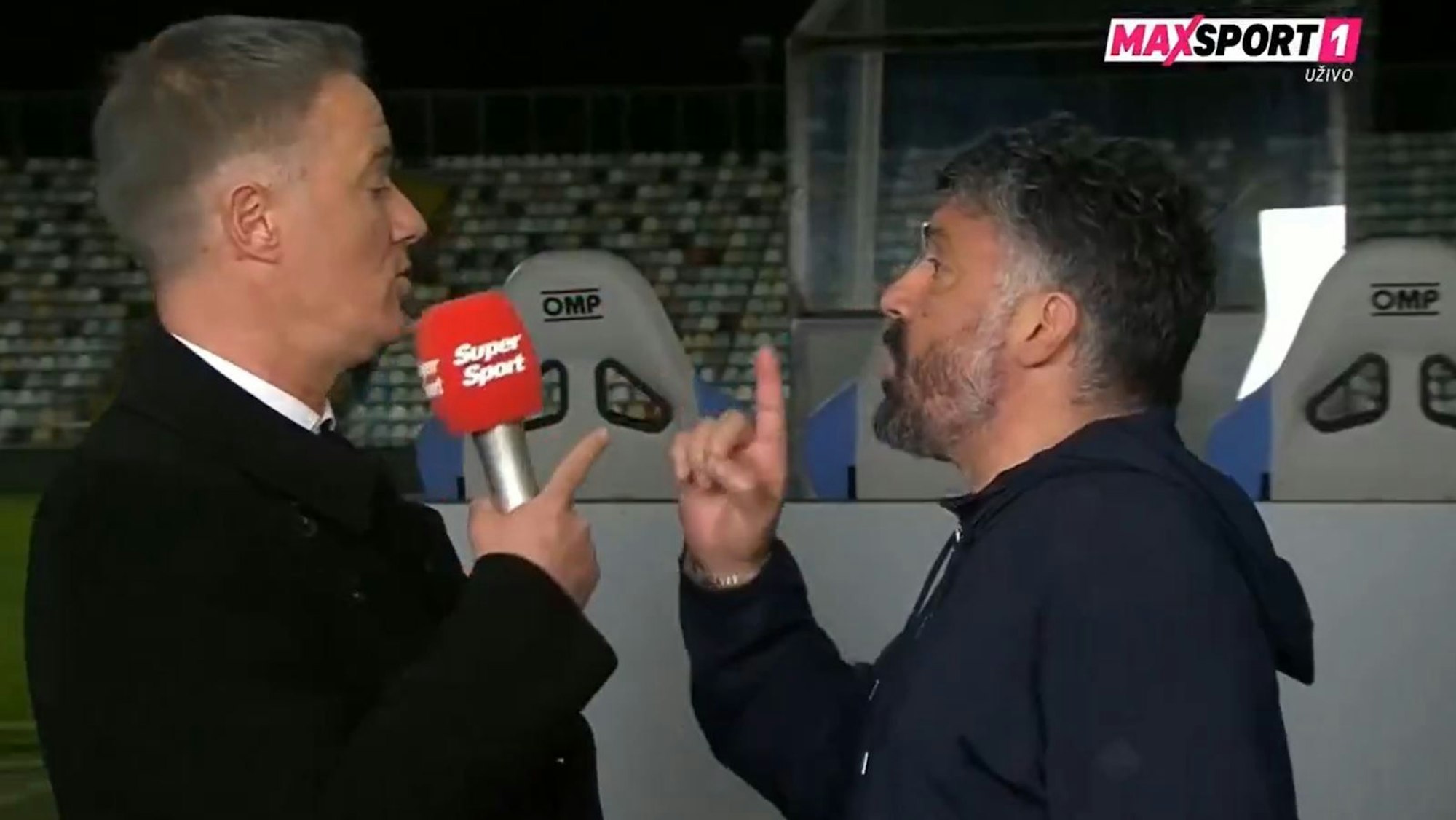 Gennaro Gattuso und Josko Jelisic streiten sich.