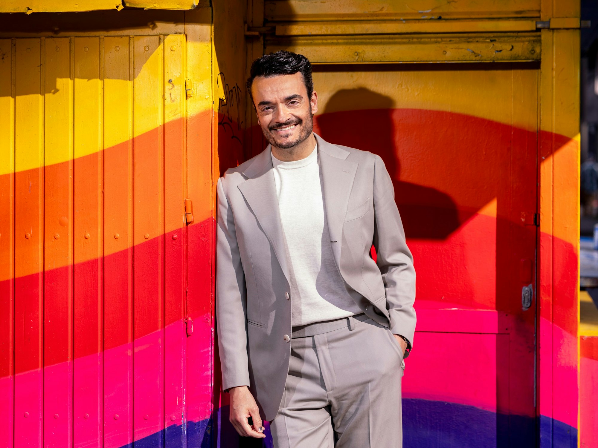 Giovanni Zarrella posiert für den Fotografen.