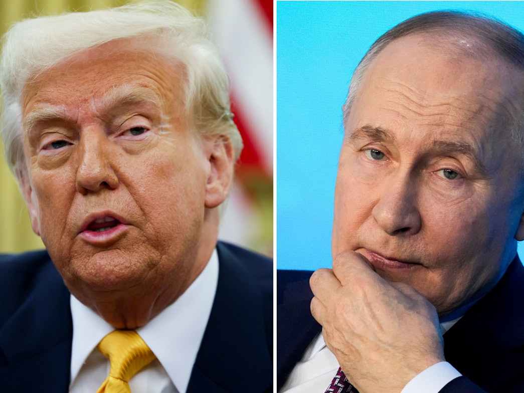 Die Kombo aus Archivbildern zeigt US-Präsident Donald Trump (l) im Oval Office des Weißen Hauses am 07.03.2025 und den russischen Präsidenten Wladimir Putin während eines Technologieforums in Moskau am 21.02.2025.