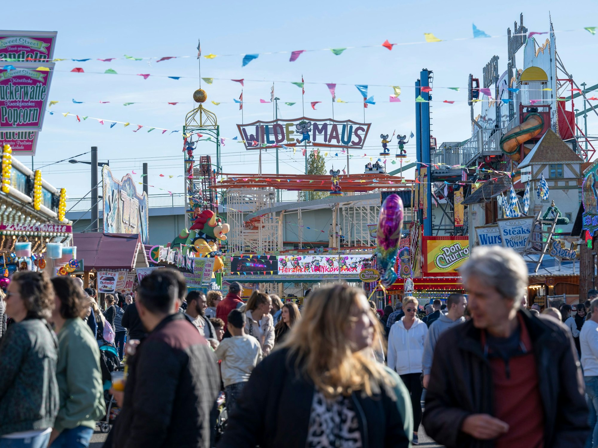 Auf der Kirmes ist immer etwas los.