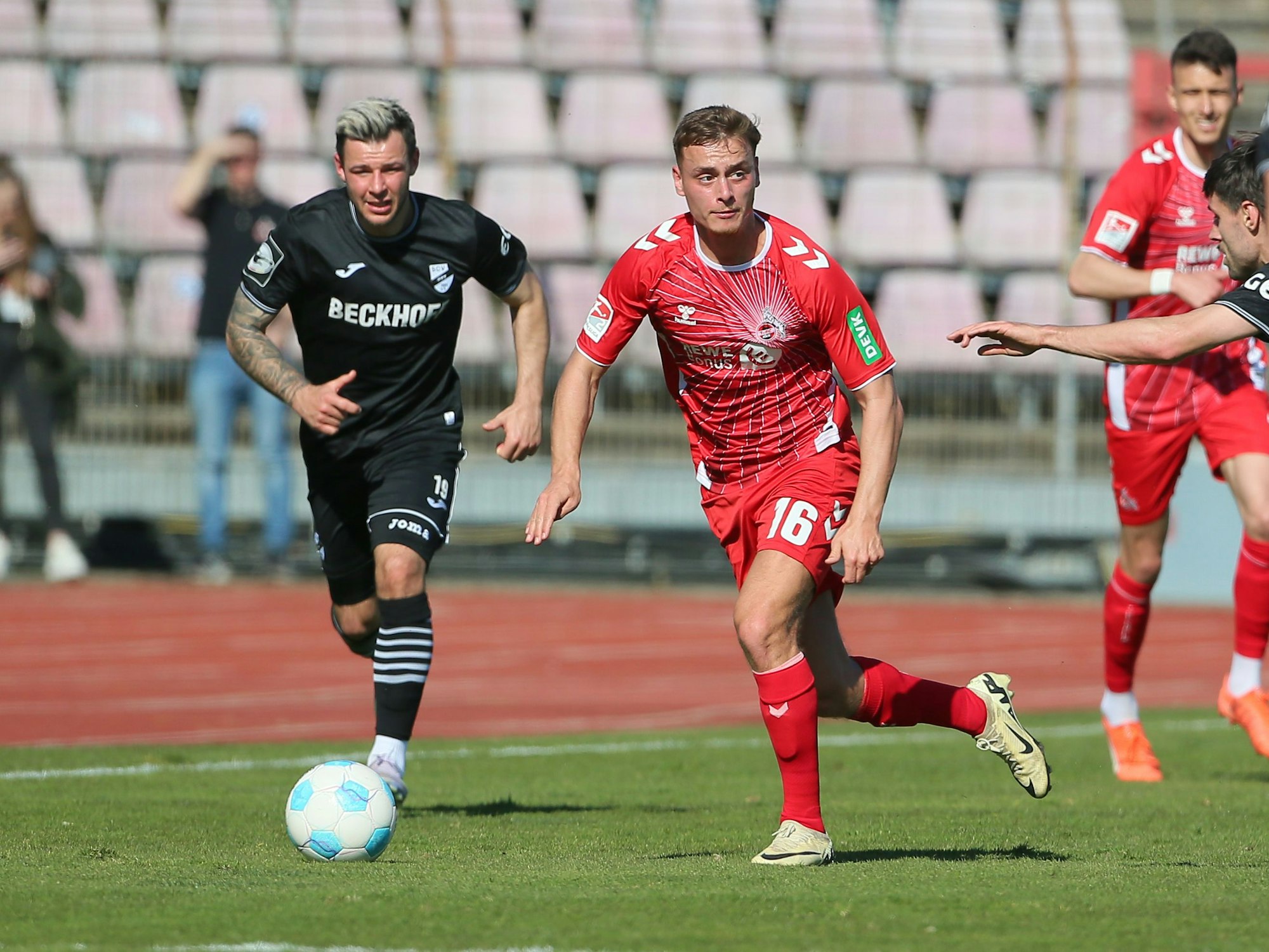 Marvin Obuz beim Testspiel gegen Verl.