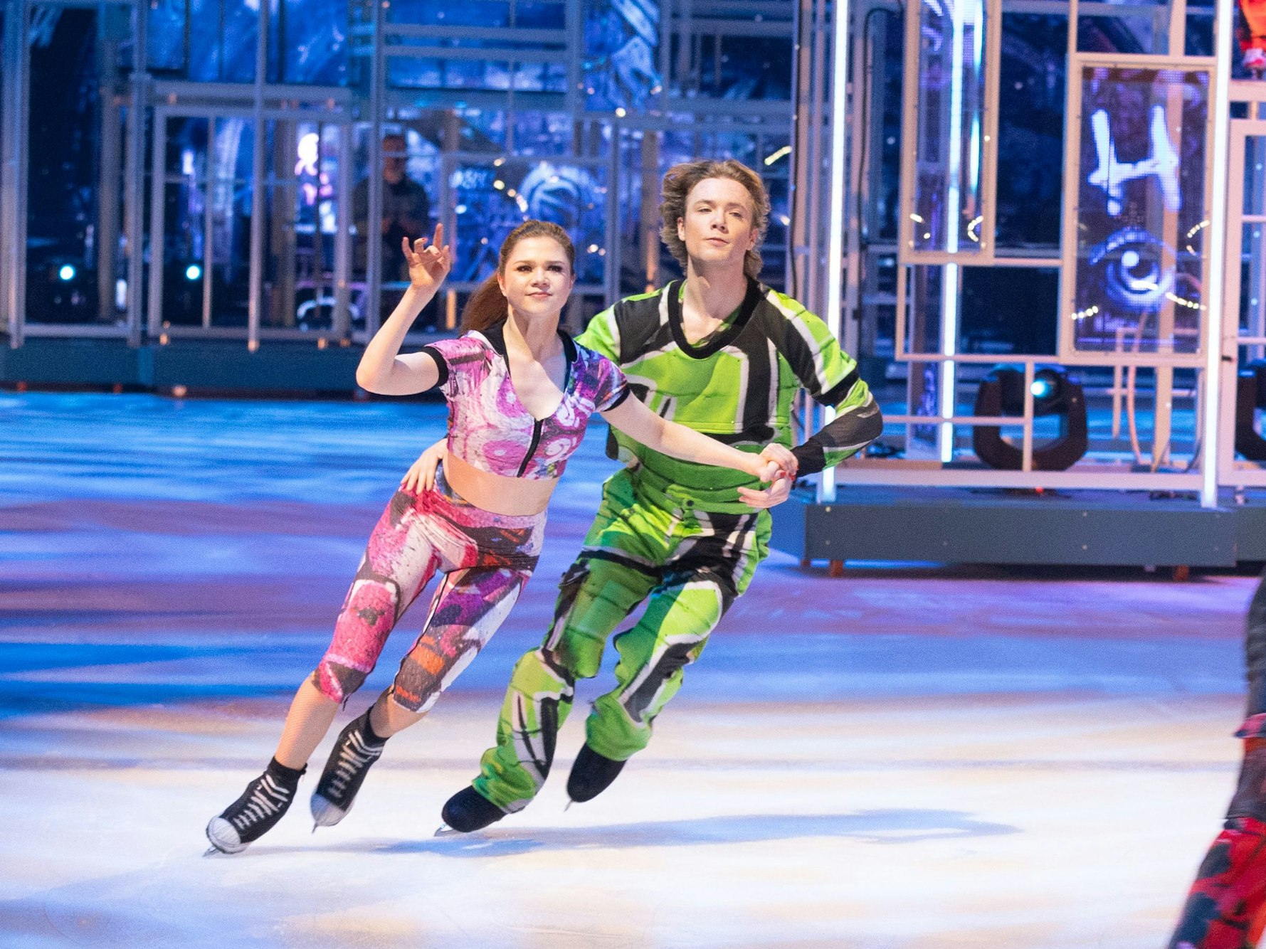 Premiere der Show Holiday on Ice in der Lanxess-Arena.