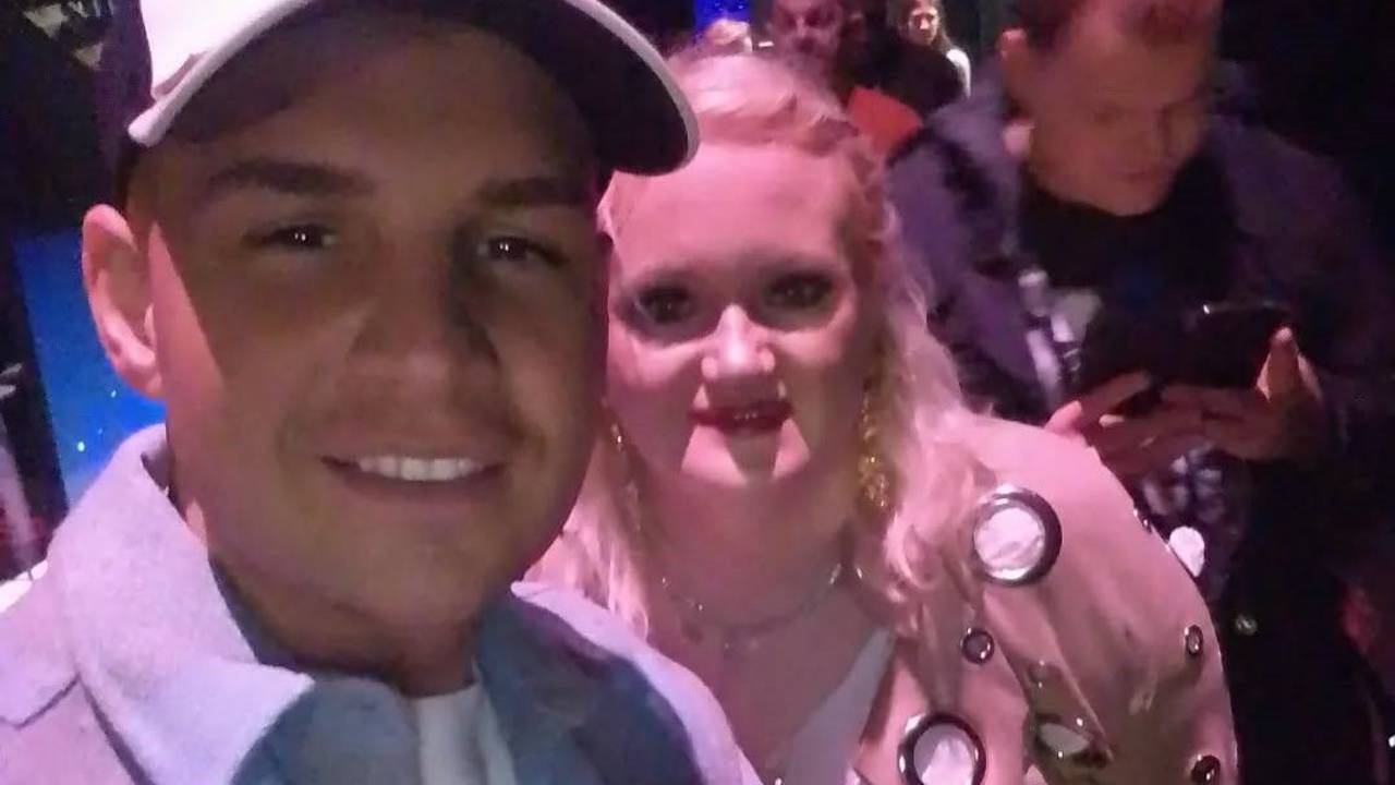 Claudia Haas im April 2023 zusammen mit Pietro Lombardi bei DSDS.