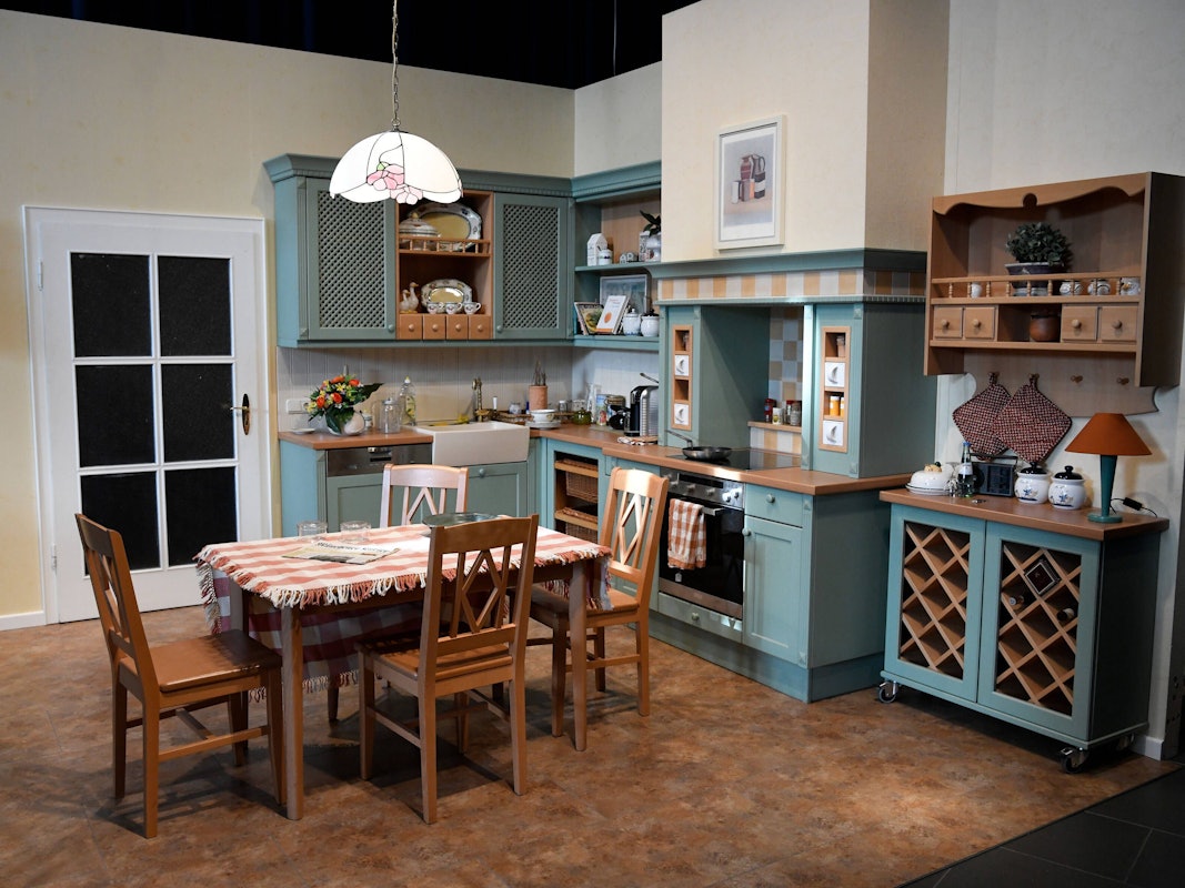 Berühmte TV-Küche: Blick auf die Küche von Mutter Beimer, hier in der Ausstellung zur „Lindenstraße“ 2020 im Haus der Geschichte in Bonn.