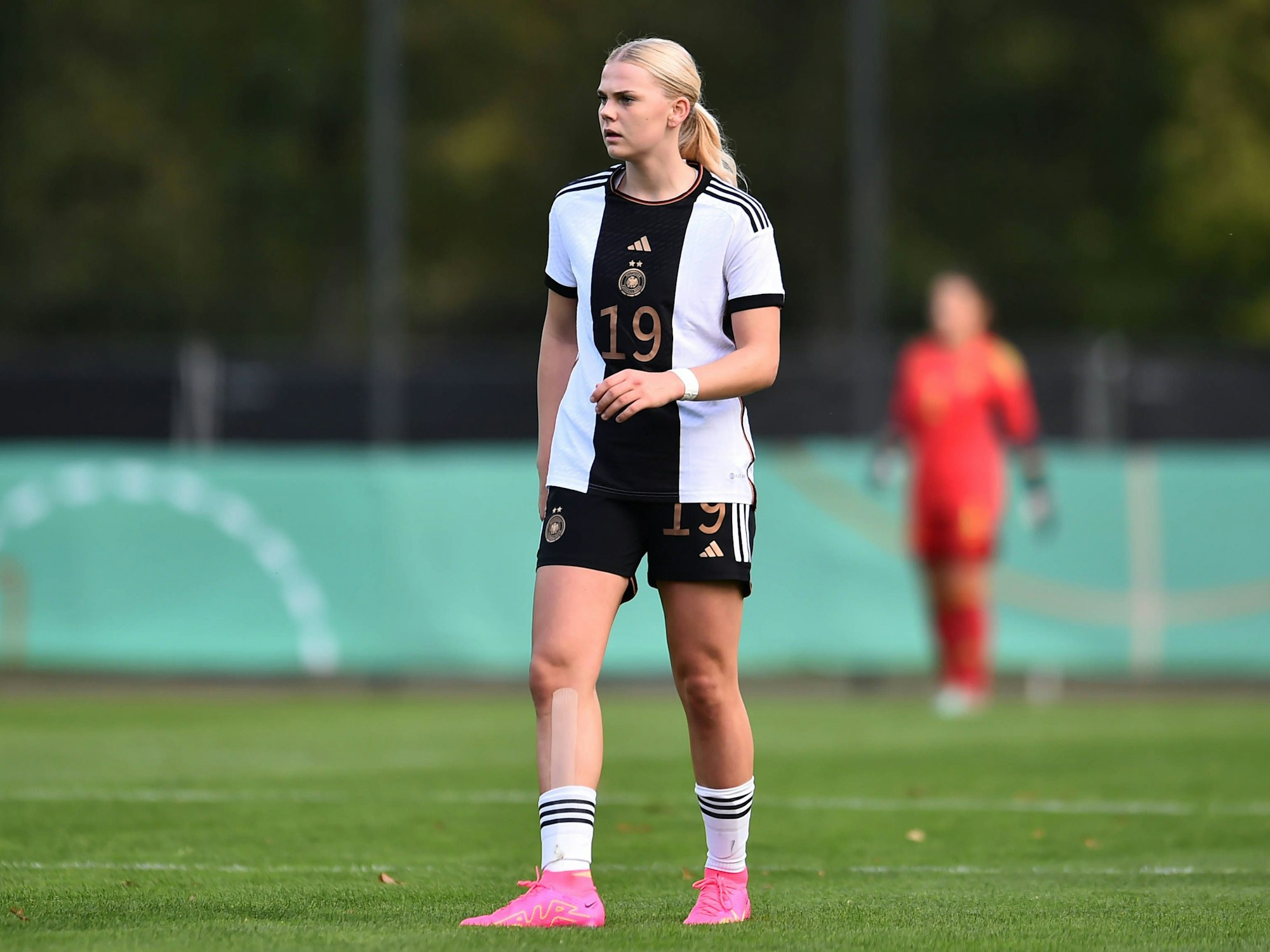 FC-Spielerin Julia Schiffarth am 14. Oktober 2023 beim U17-Länderspiel zwischen Deutschland und Ukraine.