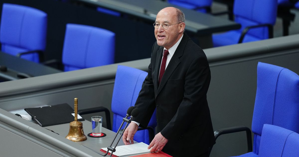 Bundestag: Gysi eröffnet - und weist AfD-Politiker in Schranken