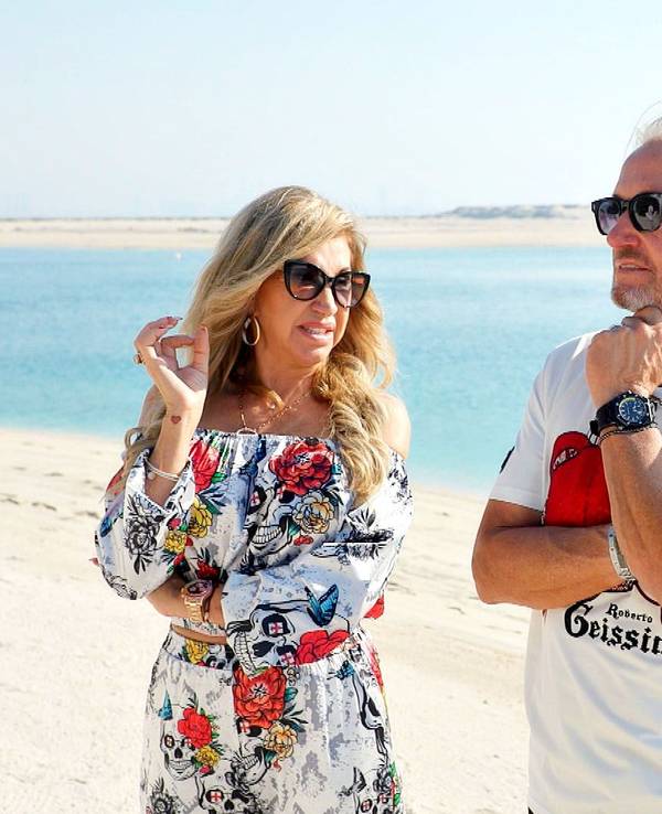 Carmen und Robert Geiss haben Probleme mit ihrem Luxushotel. Das Symbolfoto zeigt die beiden im Rahmen ihrer RTLZwei-Sendung „Die Geissens - eine schrecklich glamouröse Familie“.