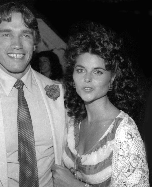 Maria Shriver und Arnold Schwarzenegger im Jahr 1978 – hier wahren sie seit einem Jahr ein Paar. Maria Shriver hat den Affären-Skandal ihres Ex-Ehemannes in einem eigenen Buch verarbeitet.